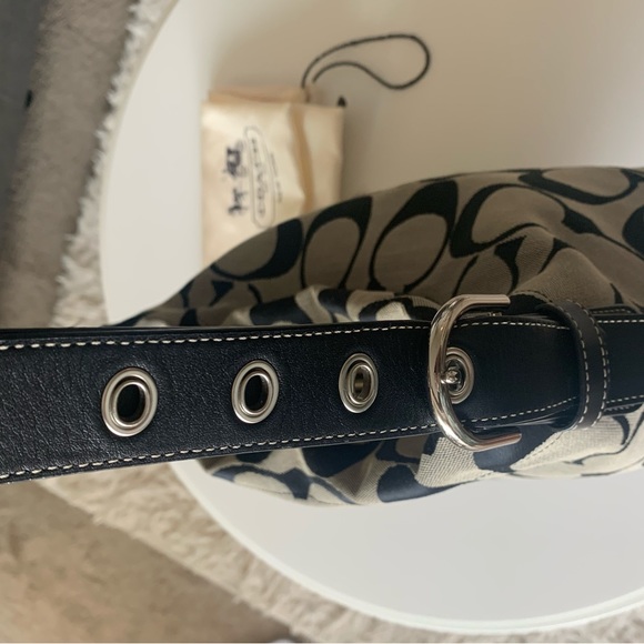 ❤️SOLD❤️Authentic Coach Shoulder Bag - Picture 6 of 10